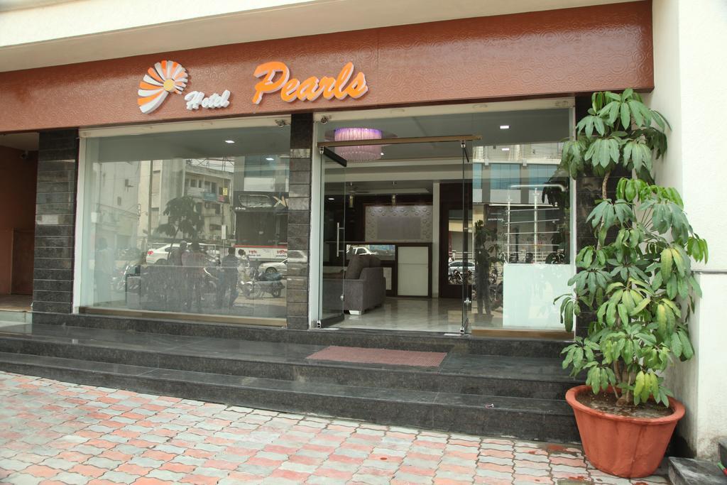 Hotel Pearls Аурангабад Экстерьер фото